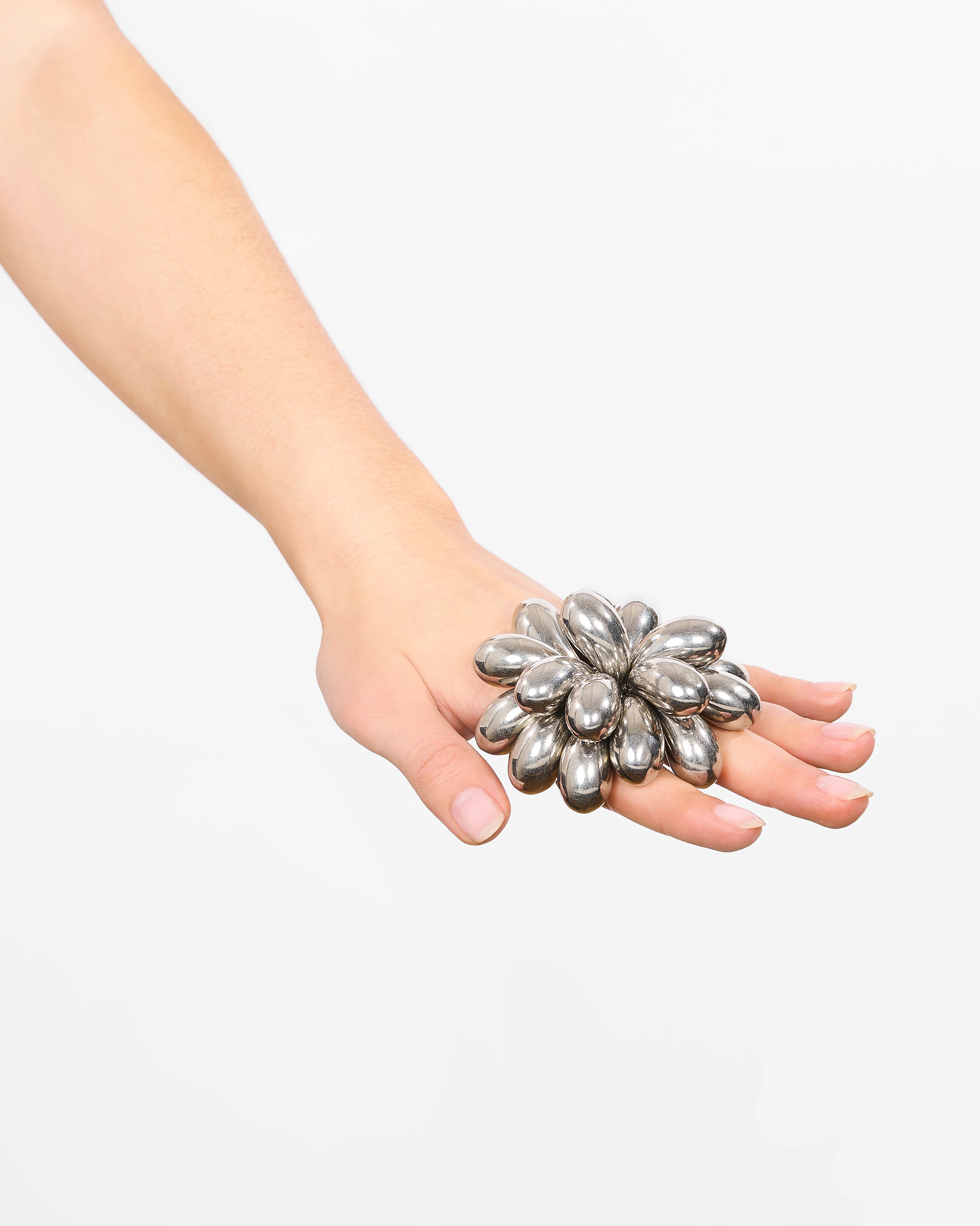 accessories mau パチンコ玉特大（K10＋silver)　ring Pistil Ball Ring – Sculptural Two-Finger Statement Ring | Hugo Kreit